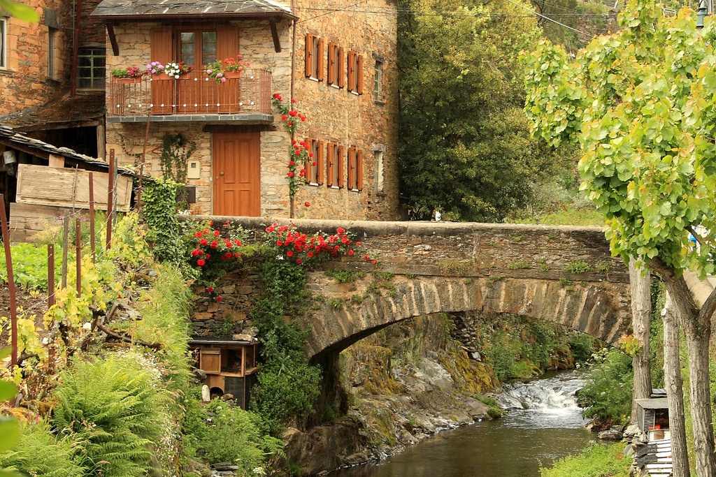 PR1 CVL - Schist Path of Sobral de São Miguel