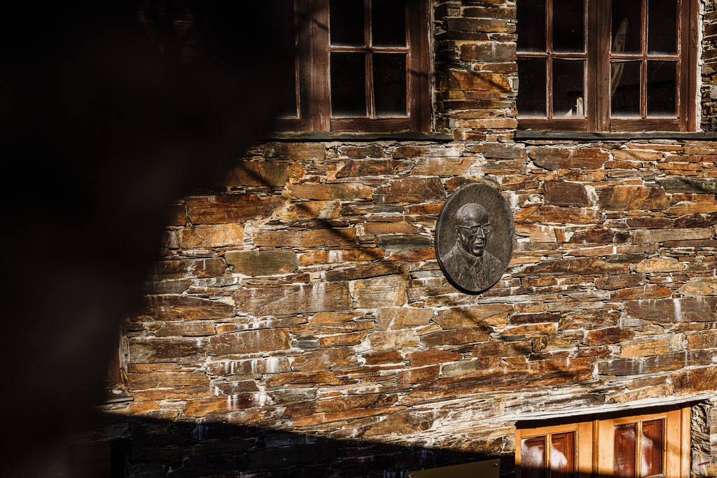 Nunes Pereira e o traço: 1927-2001