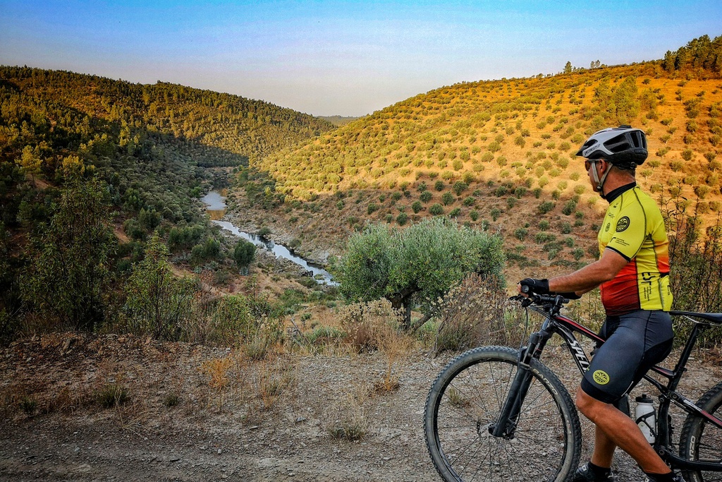 Cyclin'Portugal Centre of Sarzedas (P23 - Blue)