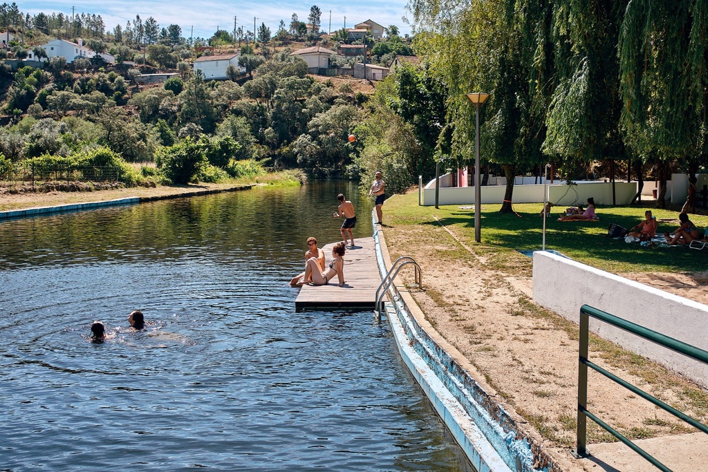Aldeias do Xisto have 15 beaches with Blue Flag