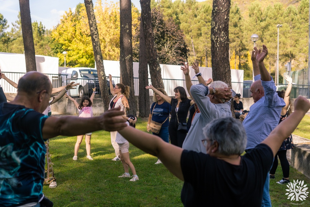 Janeiro de Baixo dançou ao ritmo do Ritmia Folk Fest