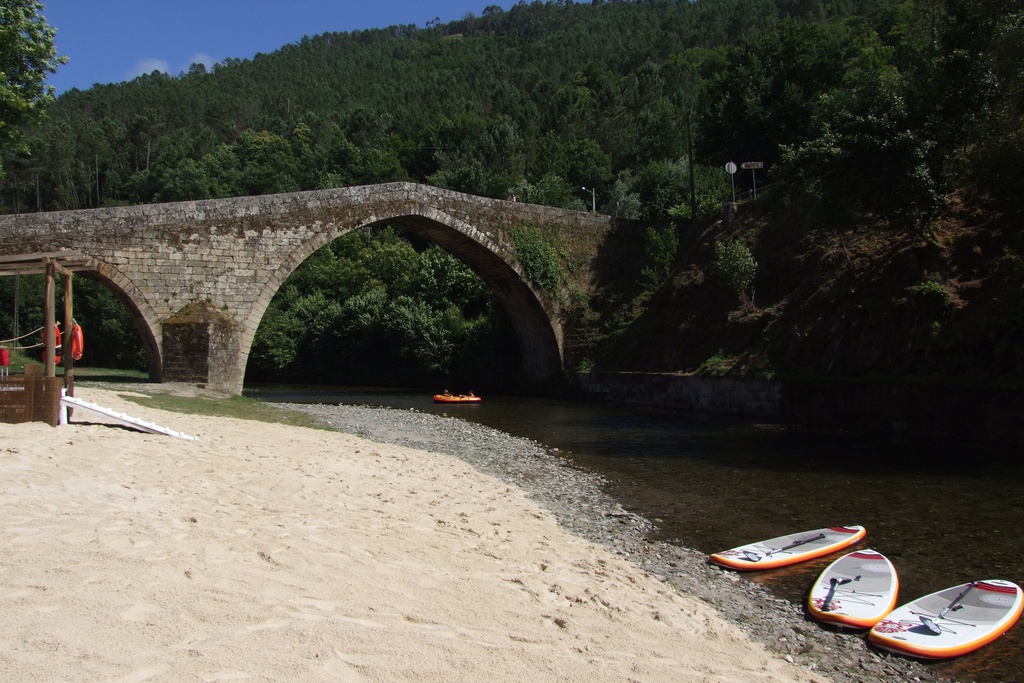 Alvoco das Várzeas Medieval Bridge