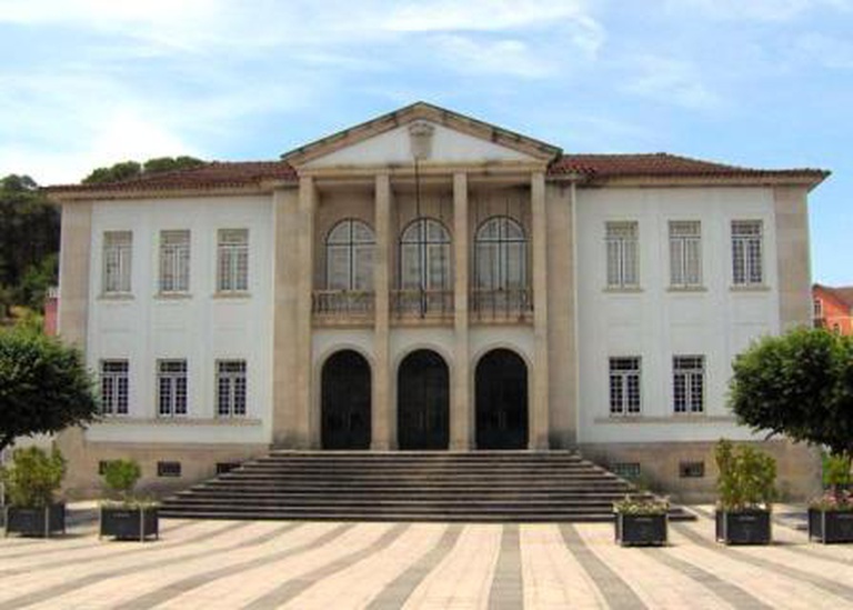 Miranda do Corvo and Arganil, with less than 20,000 inhabitants, are nominated for Central Local Authority of the Year